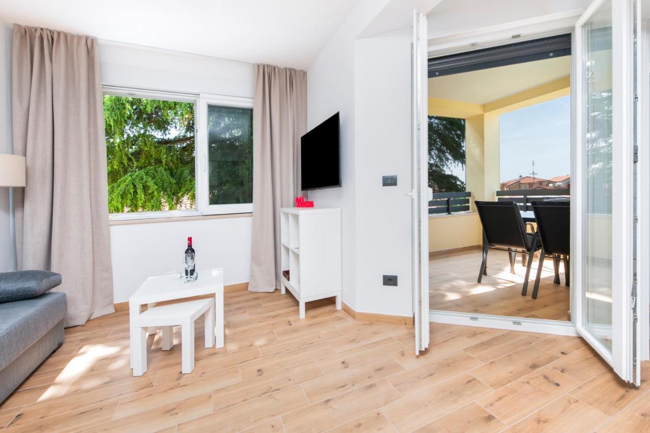 Sunrise & Sunset Apartment